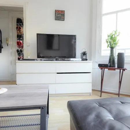 Beautiful Flat Near Arc De Triomphe * Paris